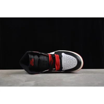 Air Jordan 1 High OG "Black Toe" фото № 9