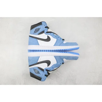 Air Jordan 1 Retro High "University Blue" фото № 5
