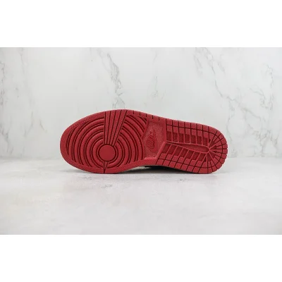 Air Jordan 1 Retro High "Not for Resale Varsity Red" фото № 8