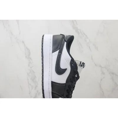 Air Jordan 1 Low "Black Swoosh/White" фото № 3 Air Jordan 1 Low "Black Swoosh/White" фото № 3