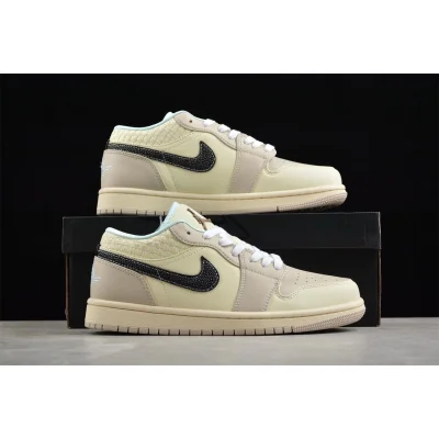 Air Jordan 1 Low SE "Sanddrift/Glacier Blue" фото № 6 Air Jordan 1 Low SE "Sanddrift/Glacier Blue" фото № 6