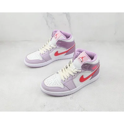 Air Jordan 1 Mid "Valentines Day" фото № 5