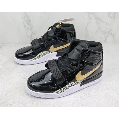 Air Jordan Legacy 312 High "Black/Gold Patent" фото № 5