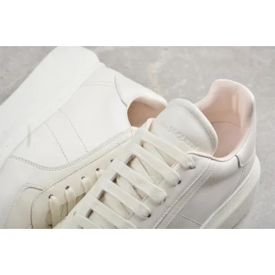 Alexander McQueen Oversized Sneaker “White" фото № 8
