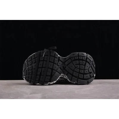 Balenciaga 3XL Sneaker "Worn-Out/Black/White Graffiti" фото № 6