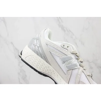 New Balance 1906R "White/Silver" фото № 3