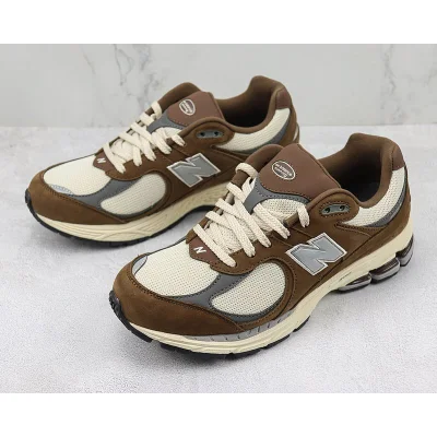 New Balance 2002R "Brown/Cream White" фото № 5