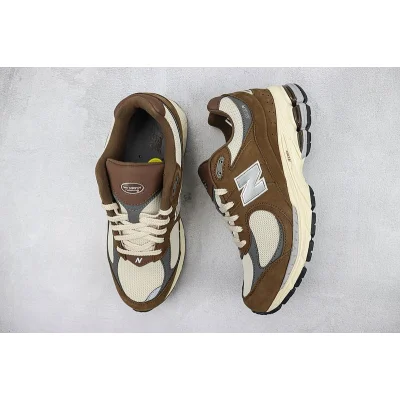 New Balance 2002R "Brown/Cream White" фото № 6
