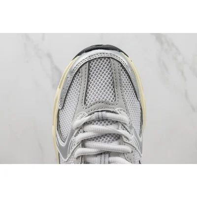 New Balance 530 "Silver/Metallic/Beige" фото № 4 New Balance 530 "Silver/Metallic/Beige" фото № 4