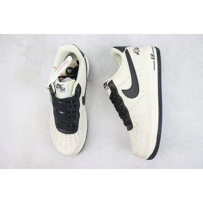 Nike Air Force 1 Low 40th Anniversary Edition "Black/Cream White" фото № 7 Nike Air Force 1 Low 40th Anniversary Edition "Black/Cream White" фото № 7