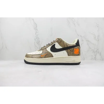 Undefeated x Nike Air Force 1 Low "Brown Snake" фото № 2