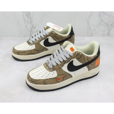 Undefeated x Nike Air Force 1 Low "Brown Snake" фото № 5