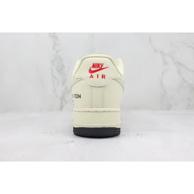 Louis Vuitton x Nike Air Force 1 Low "Ivory/Black Hatching" фото № 9