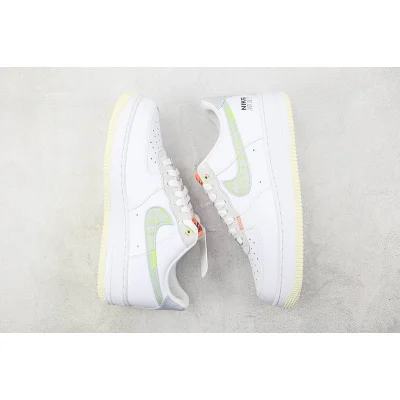 Nike Air Force 1 Low "White/Neon Stitch" фото № 6