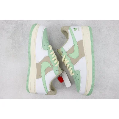 Comme Des Garcons x Nike Air Force 1 Low "Green/White/Grey" фото № 6 Comme Des Garcons x Nike Air Force 1 Low "Green/White/Grey" фото № 6