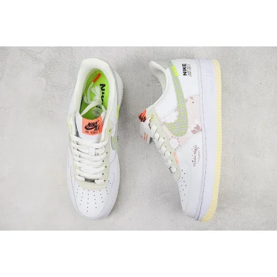 Nike Air Force 1 Low "Cherry Blossoms/Green Stitch" фото № 7 Nike Air Force 1 Low "Cherry Blossoms/Green Stitch" фото № 7