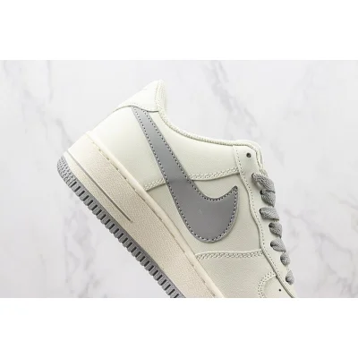 Nike Air Force 1 Low "White Vine/Grey" фото № 3 Nike Air Force 1 Low "White Vine/Grey" фото № 3
