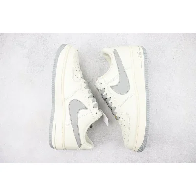 Nike Air Force 1 Low "White Vine/Grey" фото № 6 Nike Air Force 1 Low "White Vine/Grey" фото № 6
