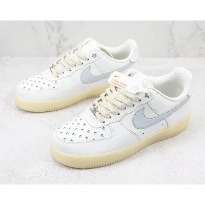 Nike Air Force 1 Low "Summit White" фото № 5
