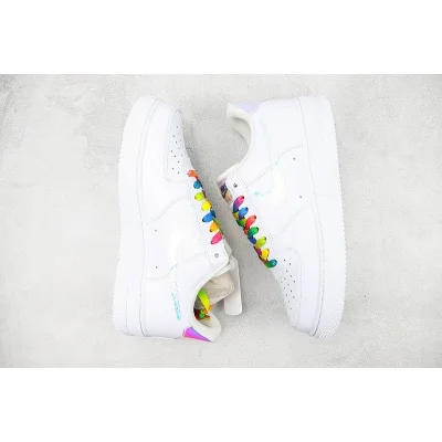 Nike Air Force 1 Low "Glossy Swoosh/Pixel" фото № 7 Nike Air Force 1 Low "Glossy Swoosh/Pixel" фото № 7