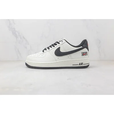 Nike Air Force 1 Low "NYC White/Black/Red" фото № 2