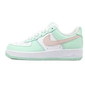 Nike Air Force 1 07 "Green Tender"