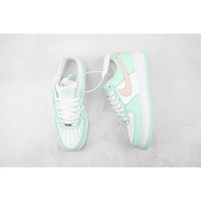 Nike Air Force 1 07 "Green Tender" фото № 7 Nike Air Force 1 07 "Green Tender" фото № 7