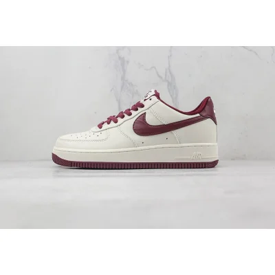 Nike Air Force 1 07 "White/Wine Red" фото № 2
