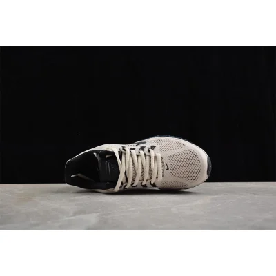 Nike Air Max 2013 "Desert Sand" фото № 3 Nike Air Max 2013 "Desert Sand" фото № 3