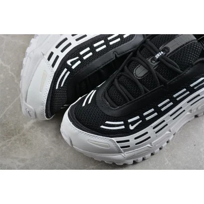 Comme Des Garcons Homme Plus x Nike Air Max TL 2.5 "Black/White" фото № 7 Comme Des Garcons Homme Plus x Nike Air Max TL 2.5 "Black/White" фото № 7