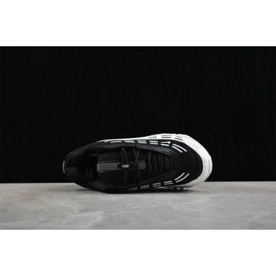 Comme Des Garcons Homme Plus x Nike Air Max TL 2.5 "Black/White" фото № 3 Comme Des Garcons Homme Plus x Nike Air Max TL 2.5 "Black/White" фото № 3