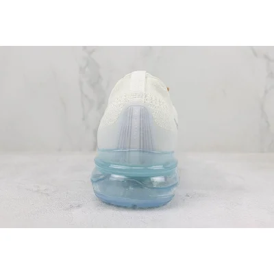 Nike Air VaporMax 2023 Flyknit "White/Sky Blue" фото № 9