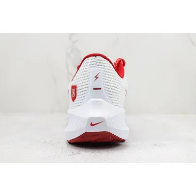 Nike Air Zoom Pegasus 40 "Bowerman Track Club" фото № 9 Nike Air Zoom Pegasus 40 "Bowerman Track Club" фото № 9