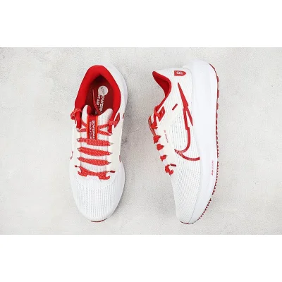 Nike Air Zoom Pegasus 40 "Bowerman Track Club" фото № 6 Nike Air Zoom Pegasus 40 "Bowerman Track Club" фото № 6