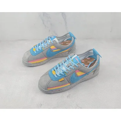 Union x Nike Cortez "Light Smoke" фото № 5 Union x Nike Cortez "Light Smoke" фото № 5