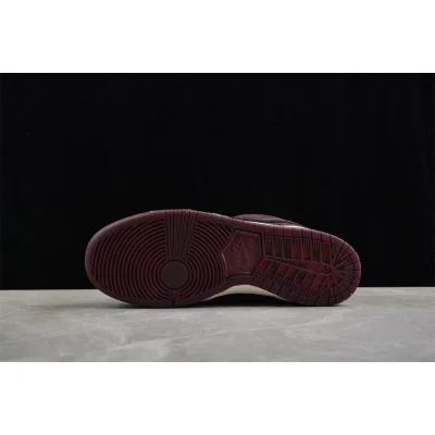 The Riot x Nike SB Dunk Low "Mahogany" фото № 4