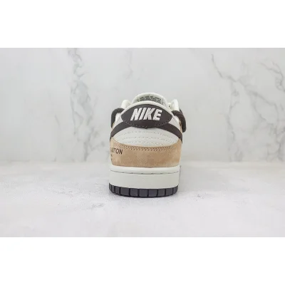 Louis Vuitton x Nike Dunk Low "Cream White/Black/Bisque" фото № 9