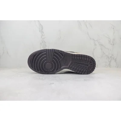 Louis Vuitton x Nike Dunk Low "Cream White/Black/Bisque" фото № 8