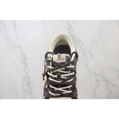 Louis Vuitton x Nike Dunk Low "Carob Brown/Beige Monogram" фото № 5