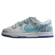 Kaws x Nike Dunk Low