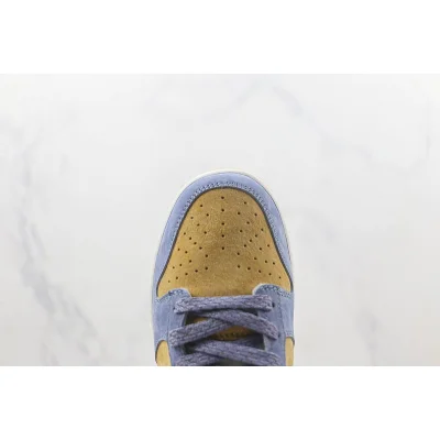 Otomo Katsuhiro x Nike SB Dunk Low "Light Blue/Yellow" фото № 3