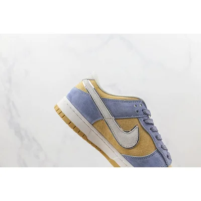 Otomo Katsuhiro x Nike SB Dunk Low "Light Blue/Yellow" фото № 4