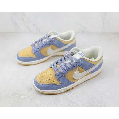 Otomo Katsuhiro x Nike SB Dunk Low "Light Blue/Yellow" фото № 5