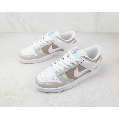 Nike SB Dunk Low Retro "Girl" фото № 5