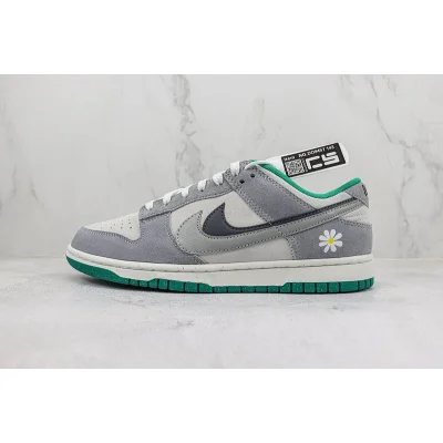 Nike Dunk Low "Grey/White Daisy" фото № 2
