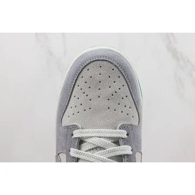 Nike Dunk Low "Grey/White Daisy" фото № 3