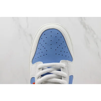 Nike Dunk Low "Saint Seiya" фото № 4