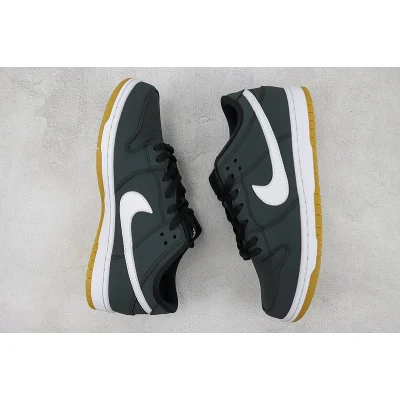 Nike Dunk SB Low Pro "Black Gum" фото № 6