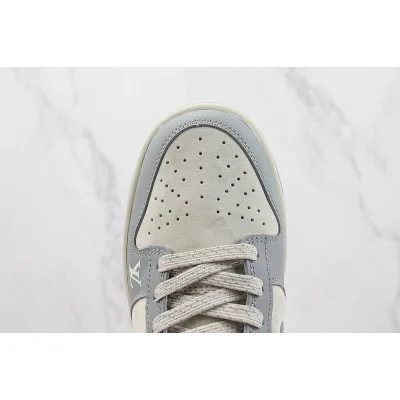 Louis Vuitton x Nike Dunk Low "Virgil/Grey/Off White" фото № 4