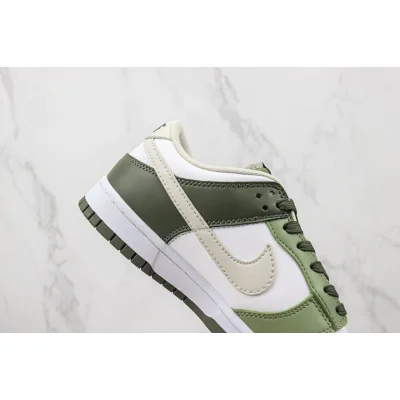 Nike Dunk Low "Vintage Green" фото № 3 Nike Dunk Low "Vintage Green" фото № 3